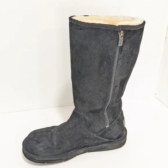 UGG Cargo Suede And Shearling Boots - Picture 4 of 16